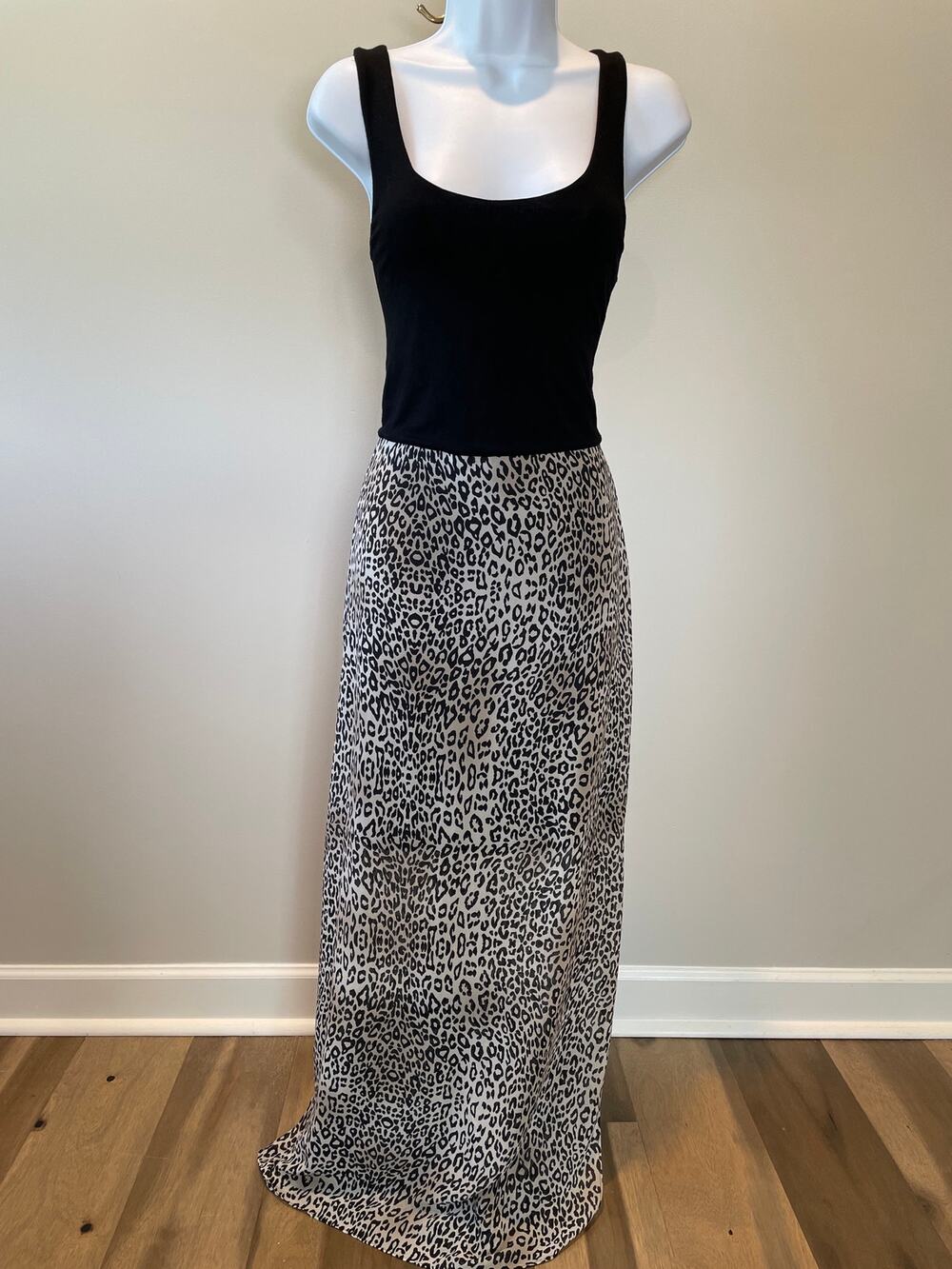 Vince Camuto Maxi Dress Size Small Black Bodice Sheer Animal Print Skirt